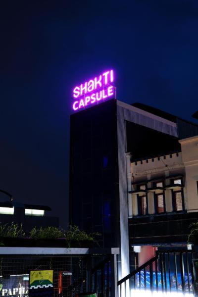 Hotel Shakti Capsule Μπαντούνγκ Εξωτερικό φωτογραφία