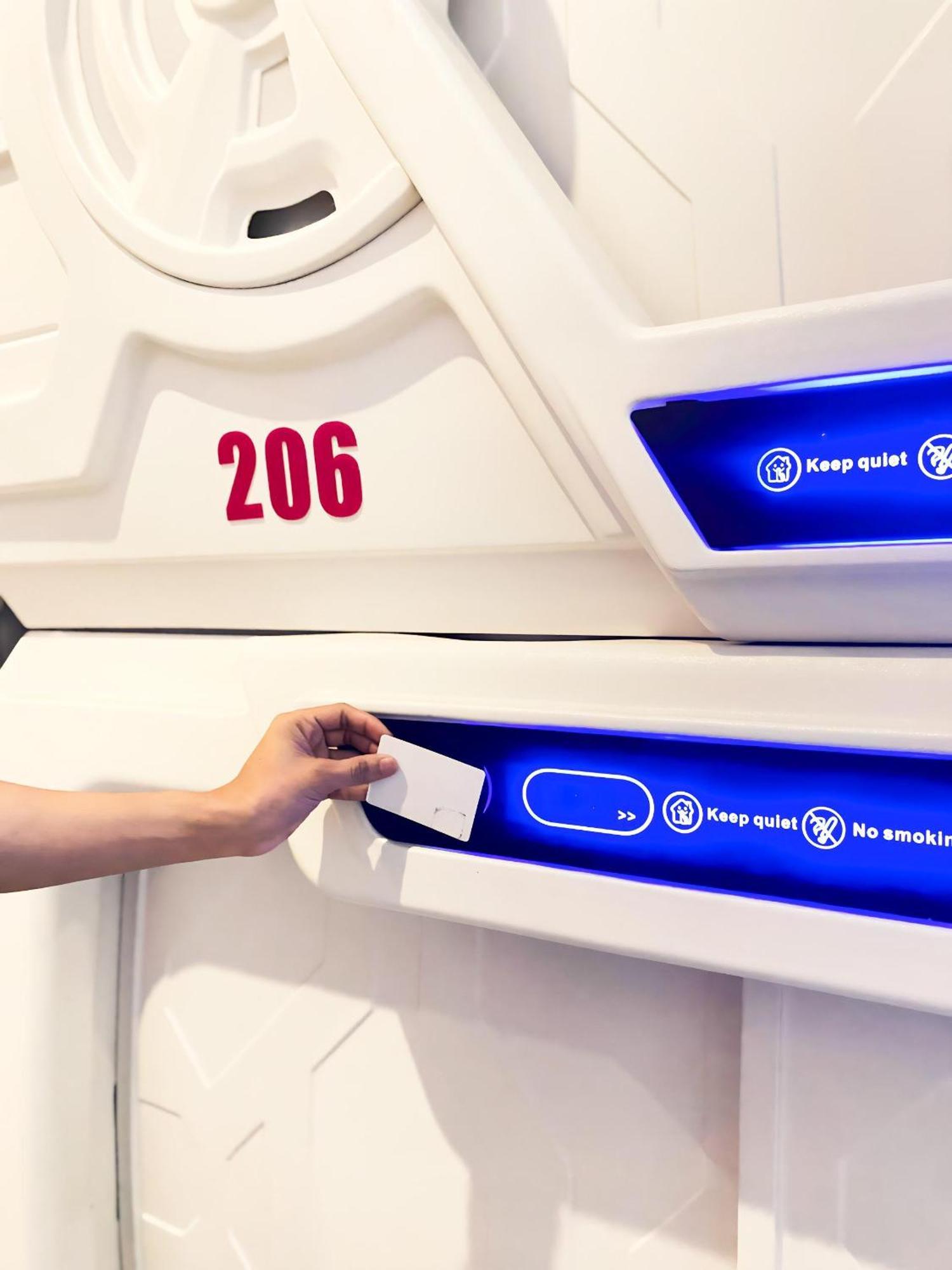 Hotel Shakti Capsule Μπαντούνγκ Εξωτερικό φωτογραφία